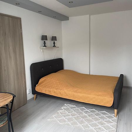 Jasmin Apartment House 沃尼奥尔茨沃什海吉 外观 照片