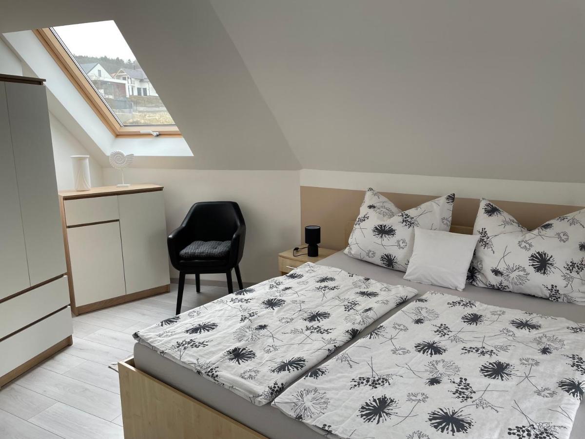 Jasmin Apartment House 沃尼奥尔茨沃什海吉 外观 照片