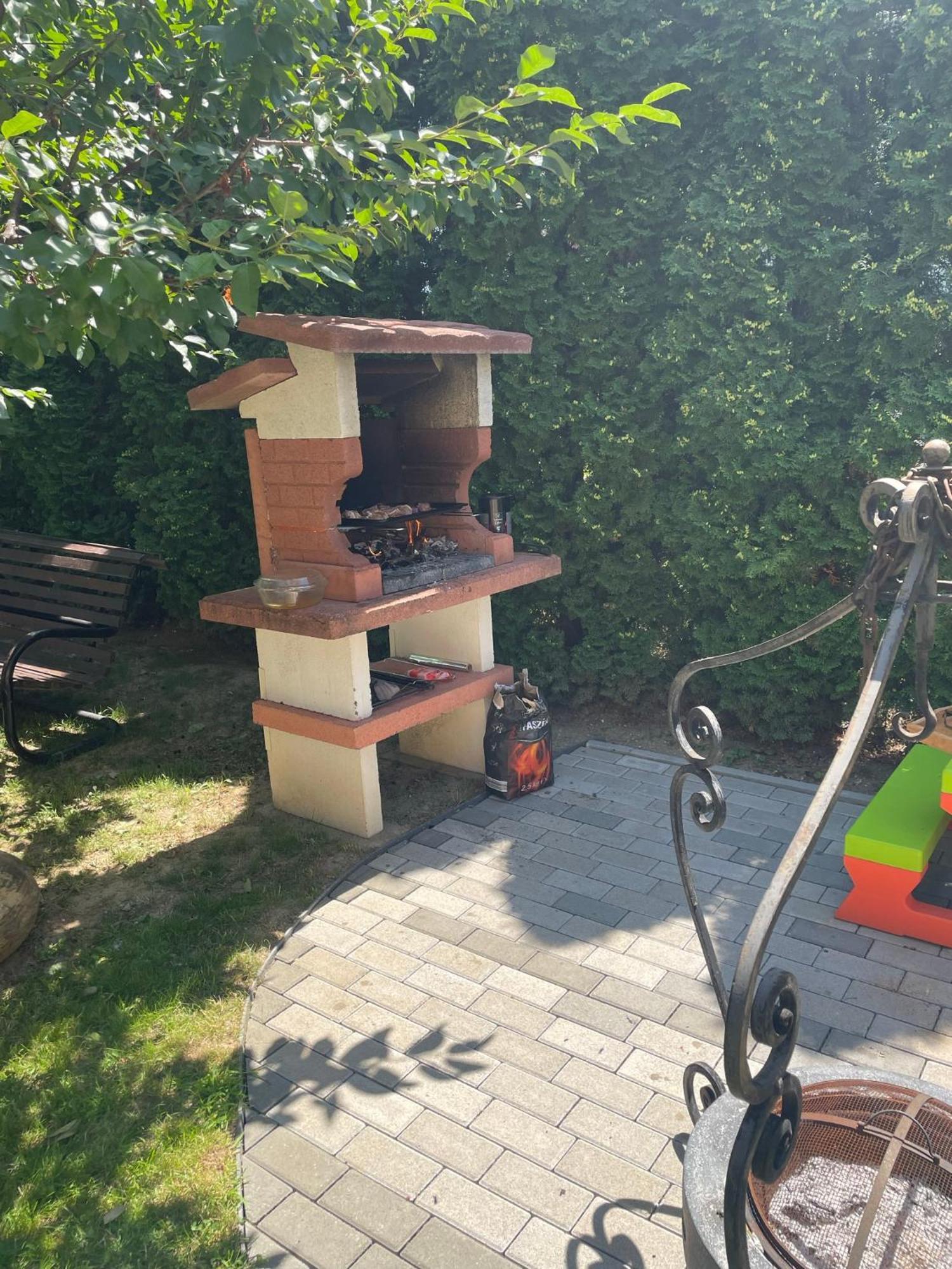 Jasmin Apartment House 沃尼奥尔茨沃什海吉 外观 照片
